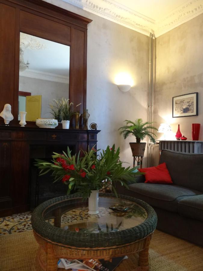 Les Remparts Bed & Breakfast Капестон Екстериор снимка