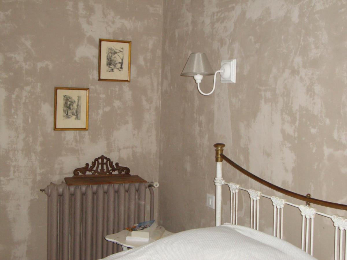Les Remparts Bed & Breakfast Капестон Екстериор снимка
