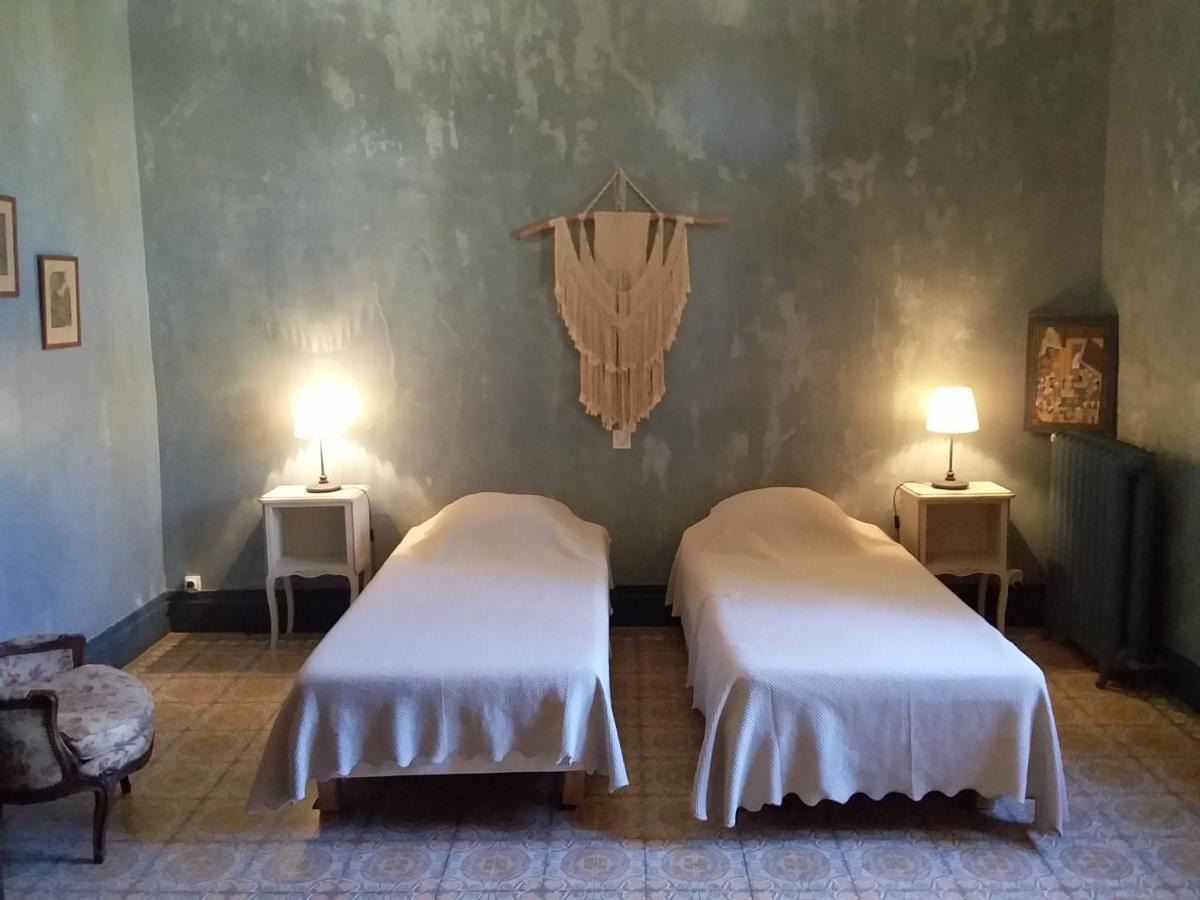 Les Remparts Bed & Breakfast Капестон Екстериор снимка